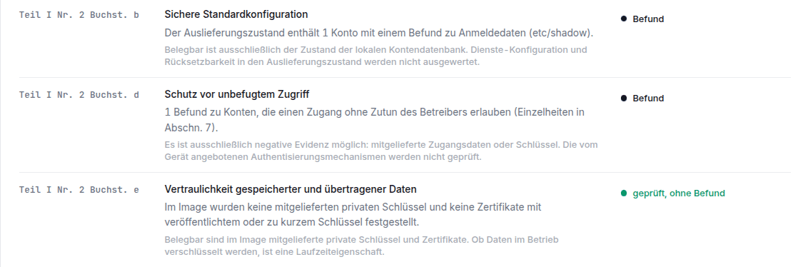 Drei Zeilen des Compliance-Tabs einer Beispielanalyse: Teil I Nr. 2 Buchst. b, d und e mit Feststellung und Form der Feststellung
